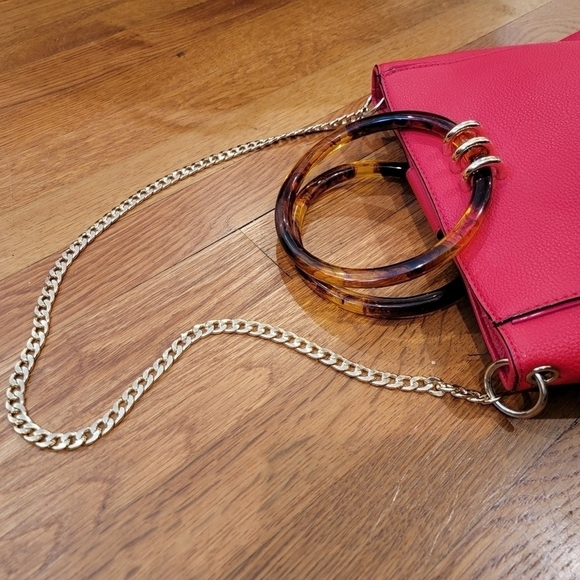 Gianni Bini Red Vegan Leather Purse Tortoise Ring Handles and Chain strap - Picture 5 of 16